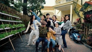 Gia đình mình vui bất thình lình