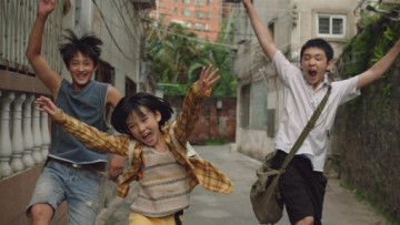 Góc Khuất Bí Mật