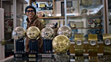 Ronaldinho: Độc nhất vô nhị